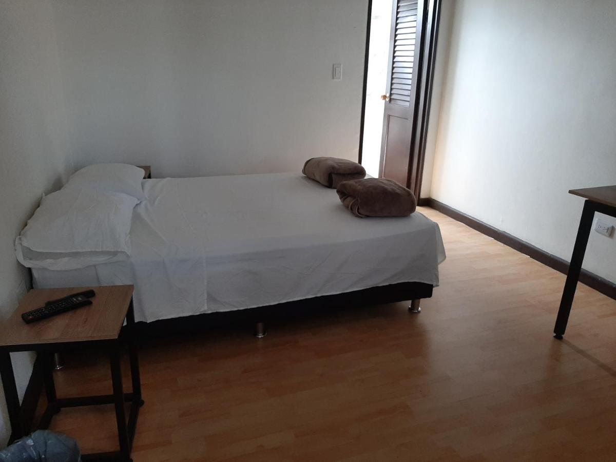Les Balcons Hostel Попаян Екстериор снимка