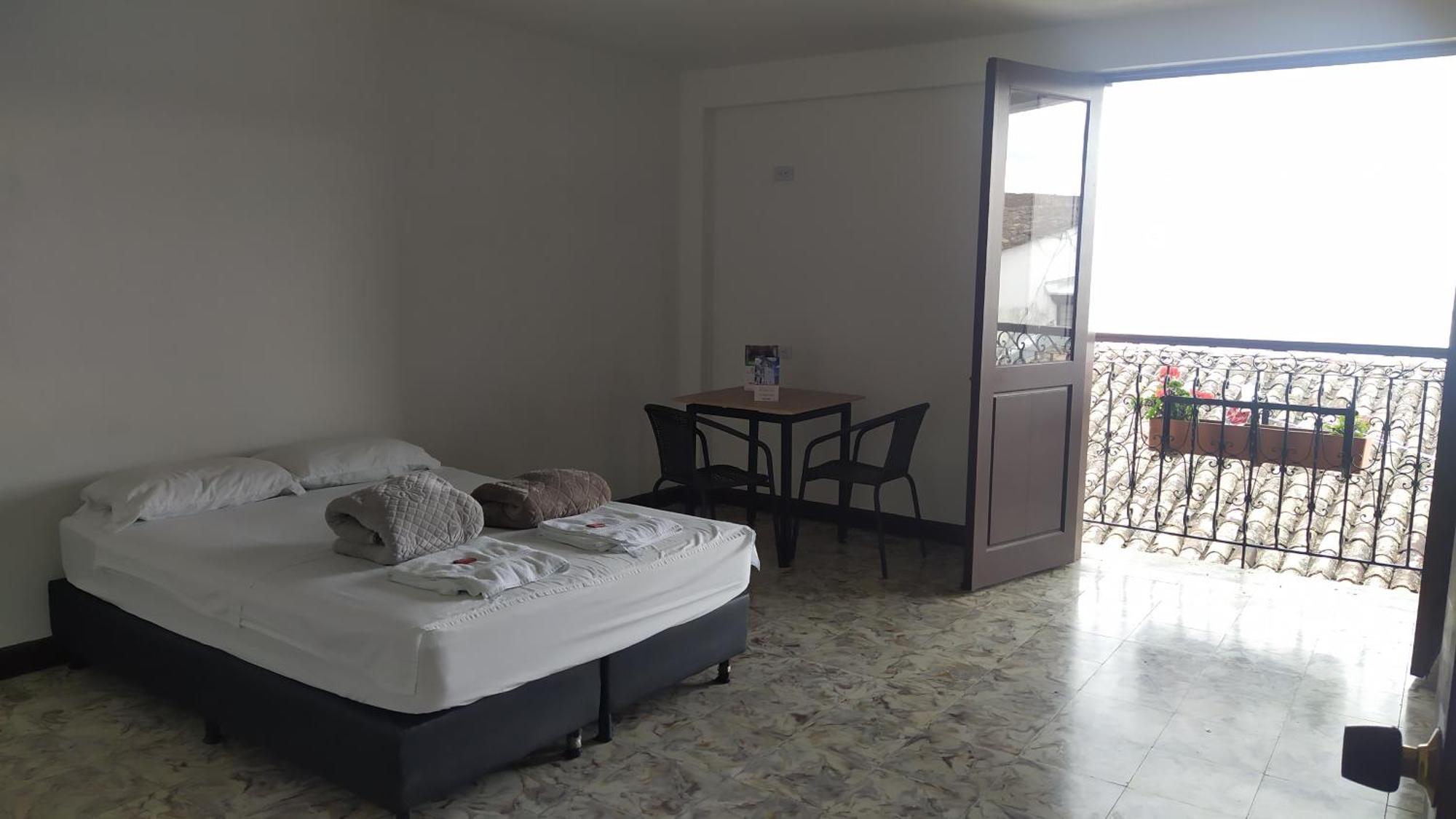 Les Balcons Hostel Попаян Екстериор снимка