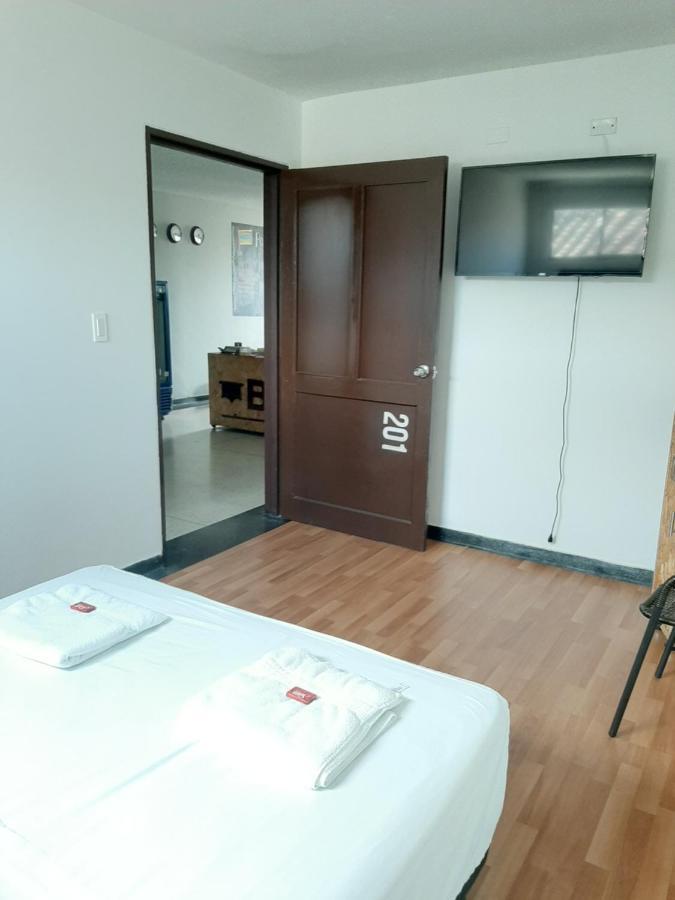 Les Balcons Hostel Попаян Екстериор снимка