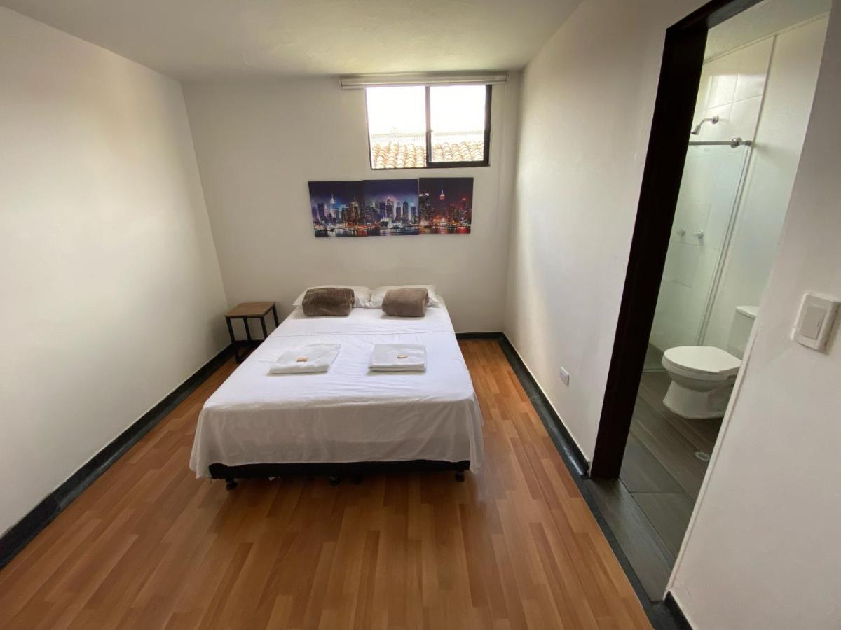 Les Balcons Hostel Попаян Екстериор снимка