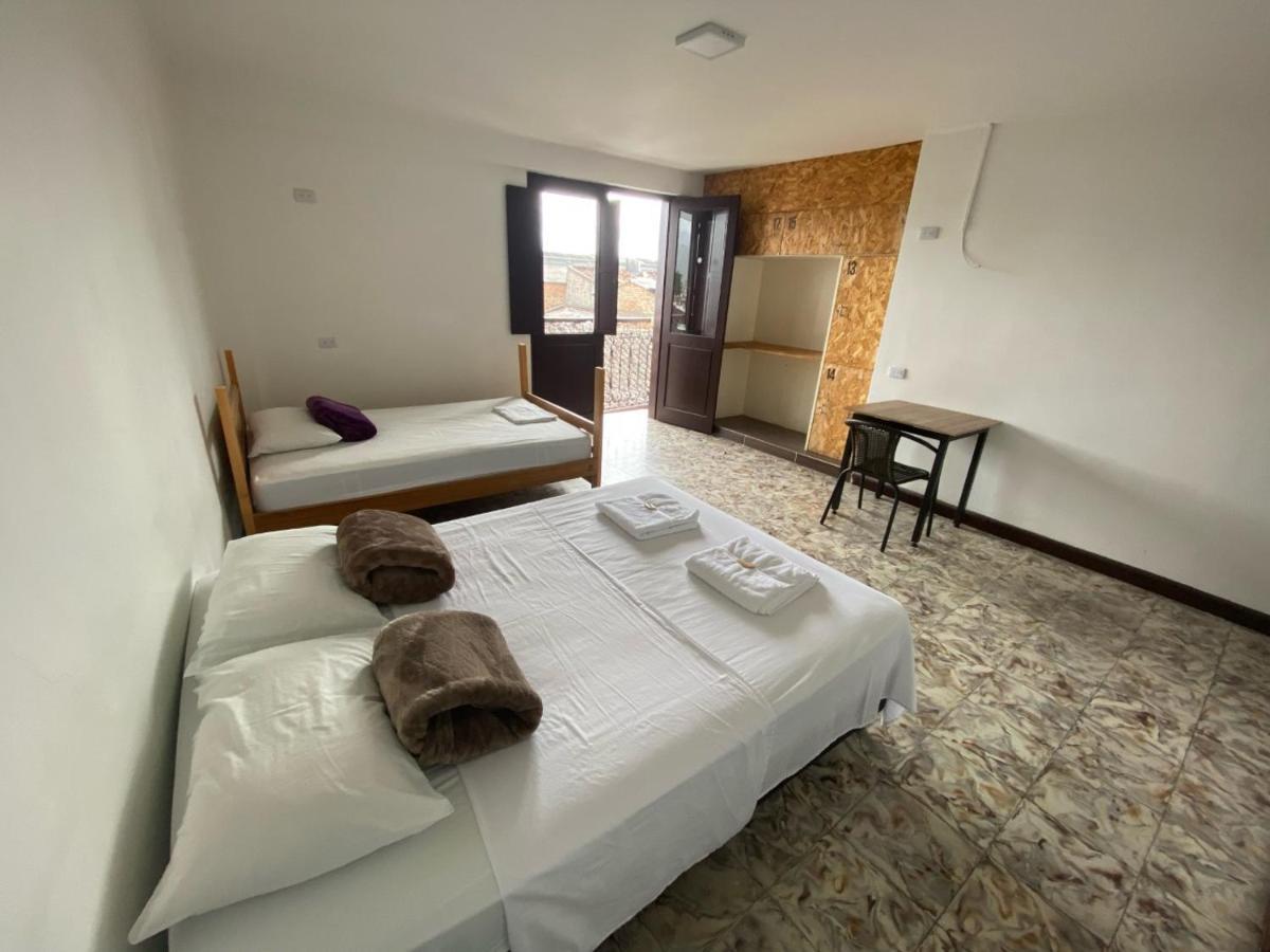 Les Balcons Hostel Попаян Екстериор снимка