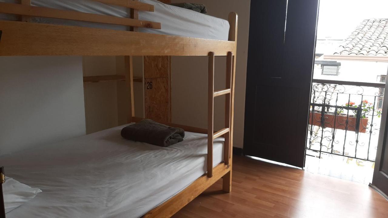 Les Balcons Hostel Попаян Екстериор снимка