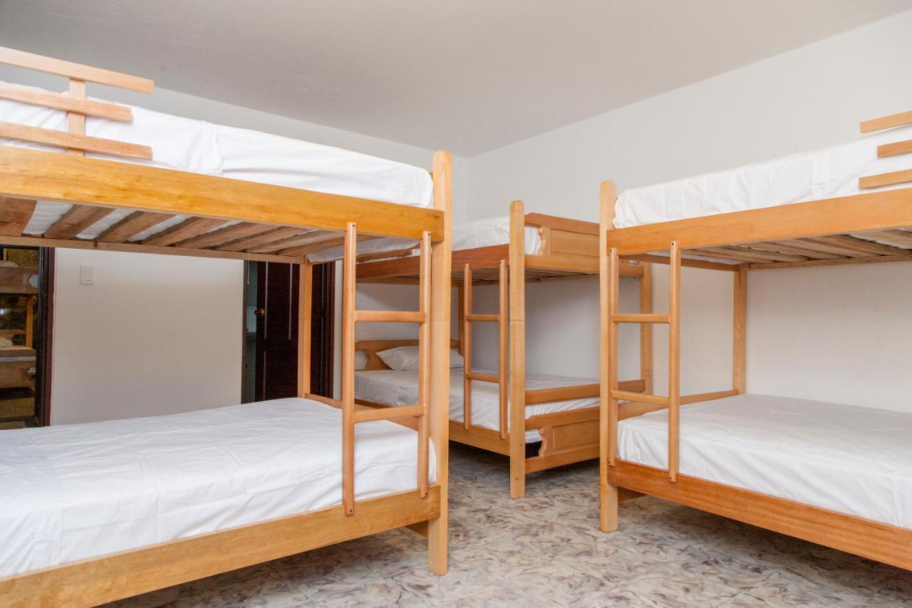 Les Balcons Hostel Попаян Екстериор снимка