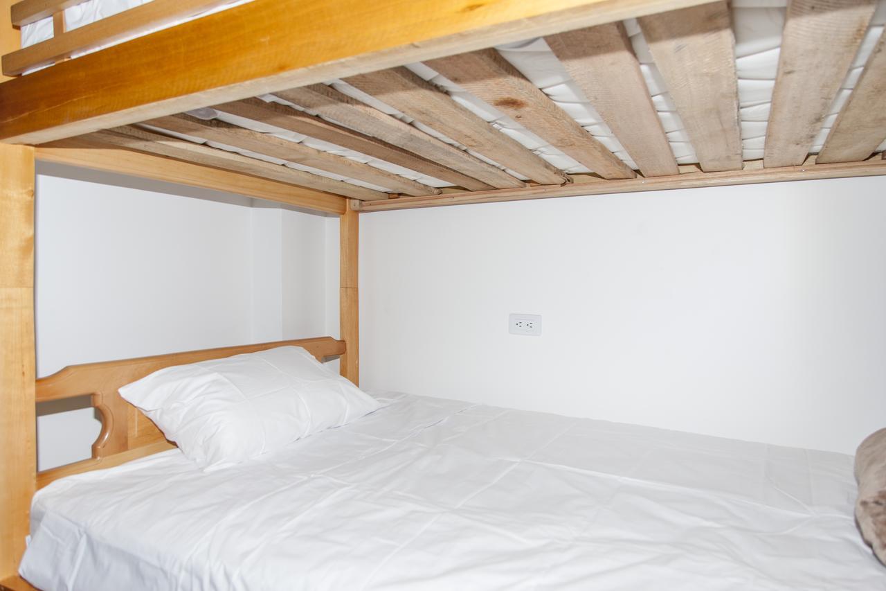 Les Balcons Hostel Попаян Екстериор снимка
