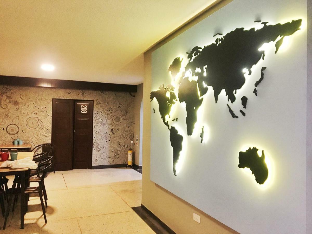Les Balcons Hostel Попаян Екстериор снимка